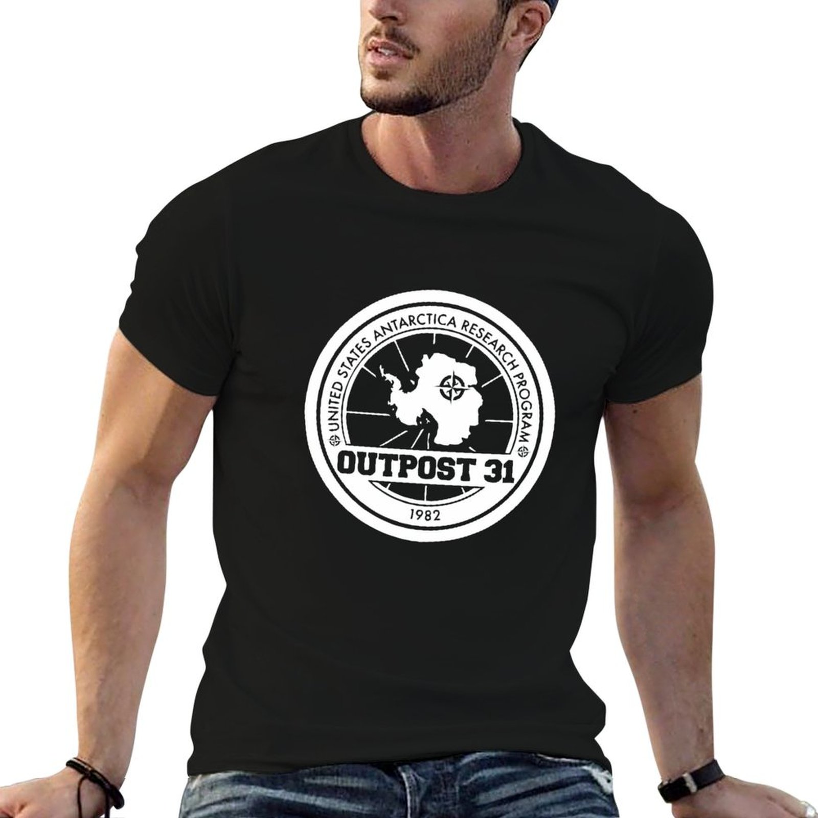 T-Shirt avec Logo Outpost 31 p - Anime Merchandise T Shirt avis et prix