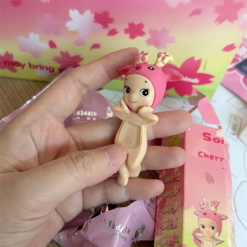 Offre Spéciale : Adorables Cad - Anime Merchandise For Sale avis et prix